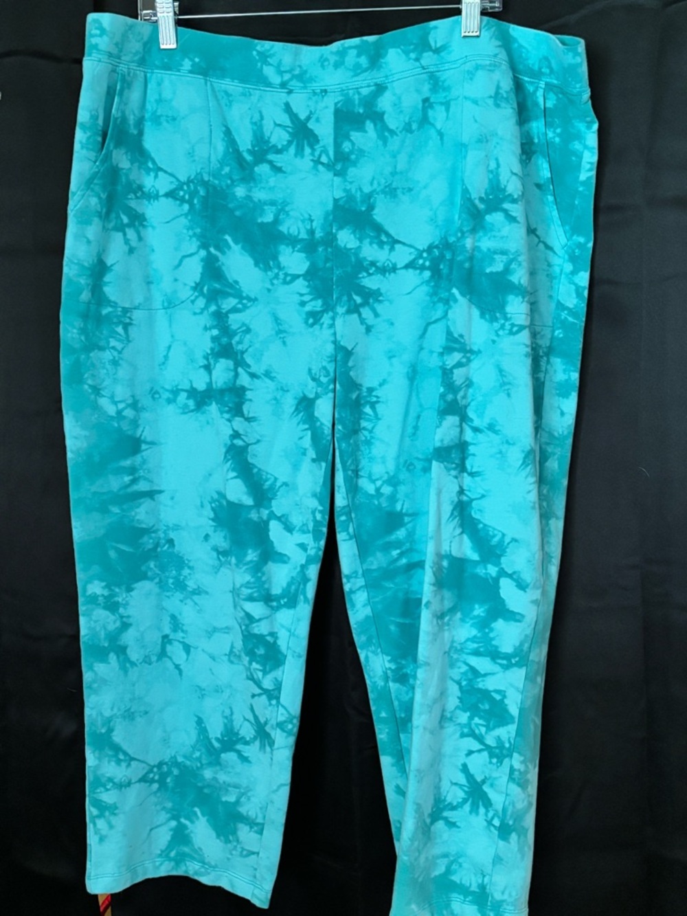 Women's Teal Tie-Dye Capris